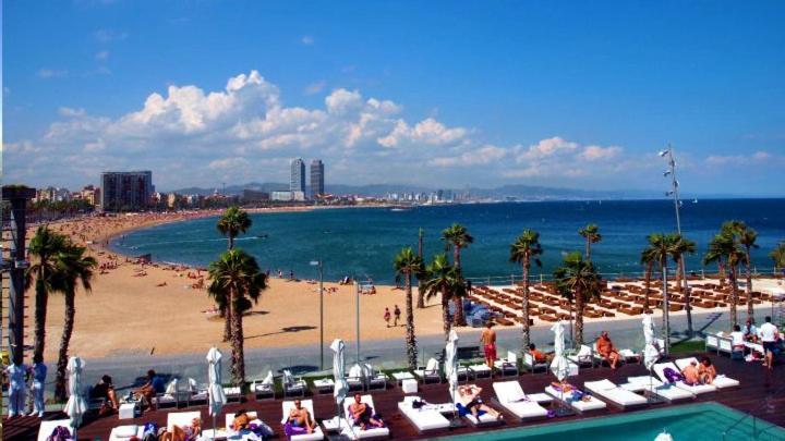 Spacious Yacht Hotel Barcelona City Center 5 Cabins Εξωτερικό φωτογραφία